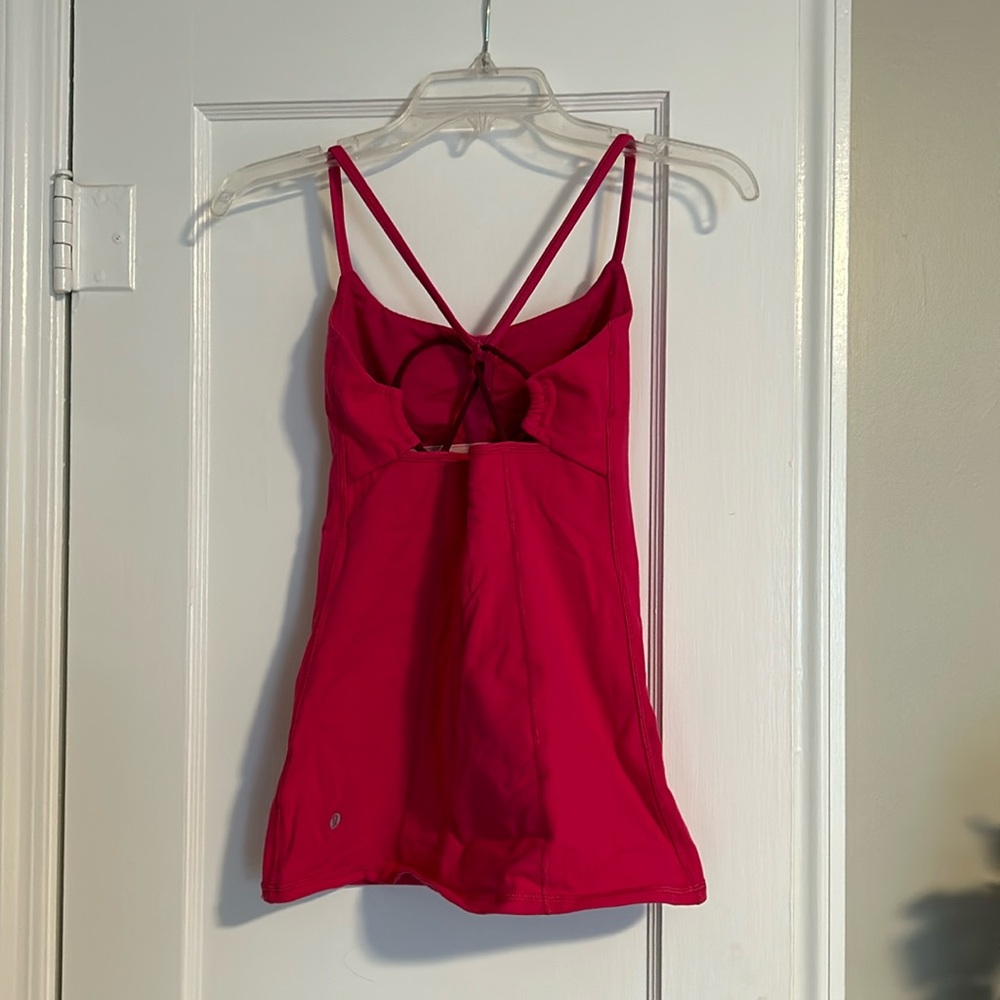 Lululemon tank